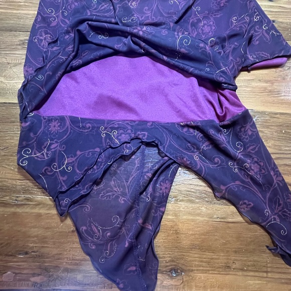 I.N. San Francisco lined handkerchief hem cocktail dress in burgundy with gold - Picture 10 of 15